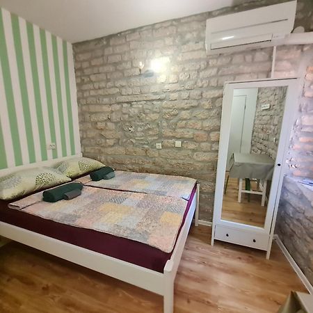 Rooms & Studio Apartments Šibenik Rum bild