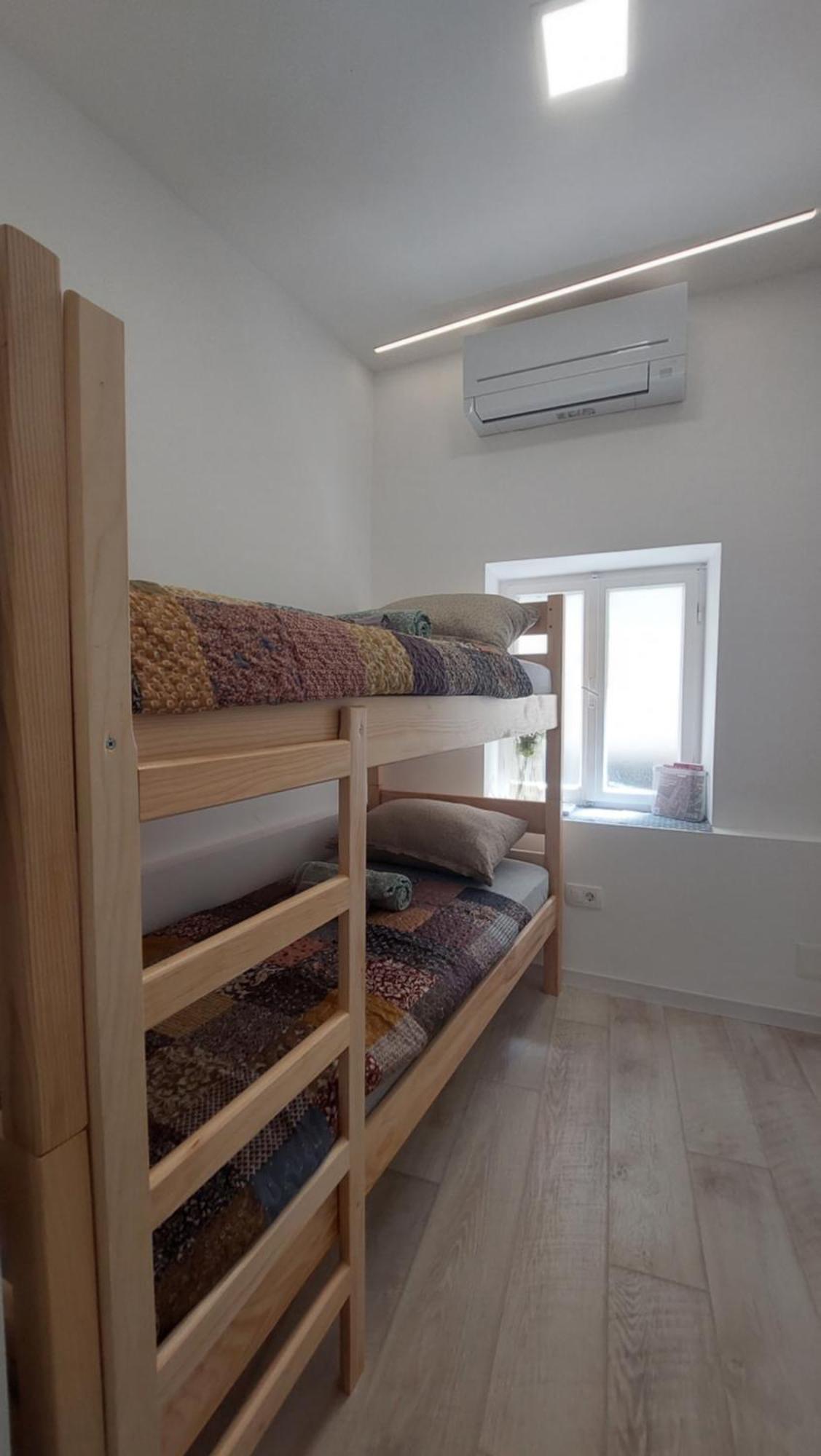 Rooms & Studio Apartments Šibenik Rum bild