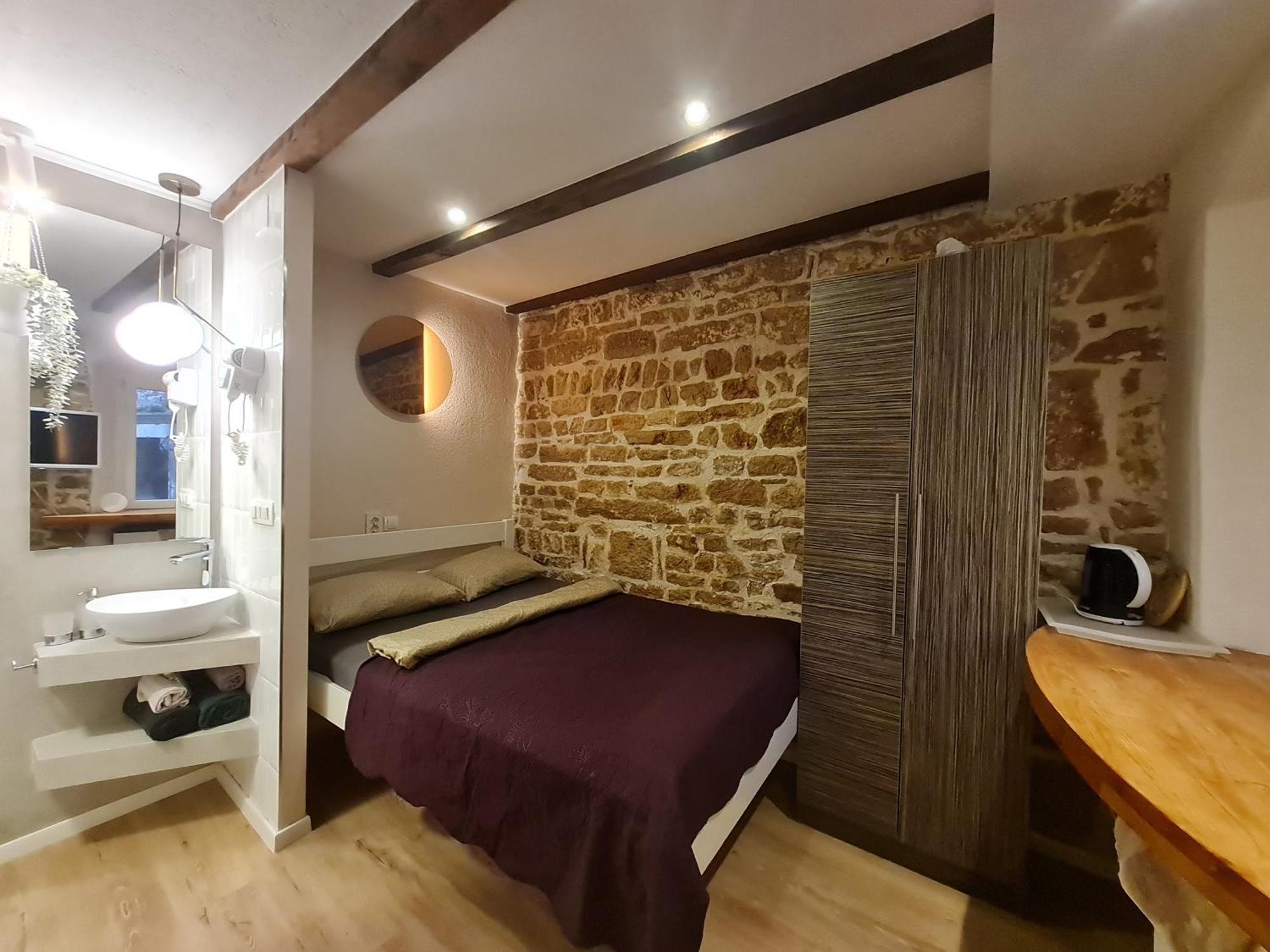 Rooms & Studio Apartments Šibenik Rum bild