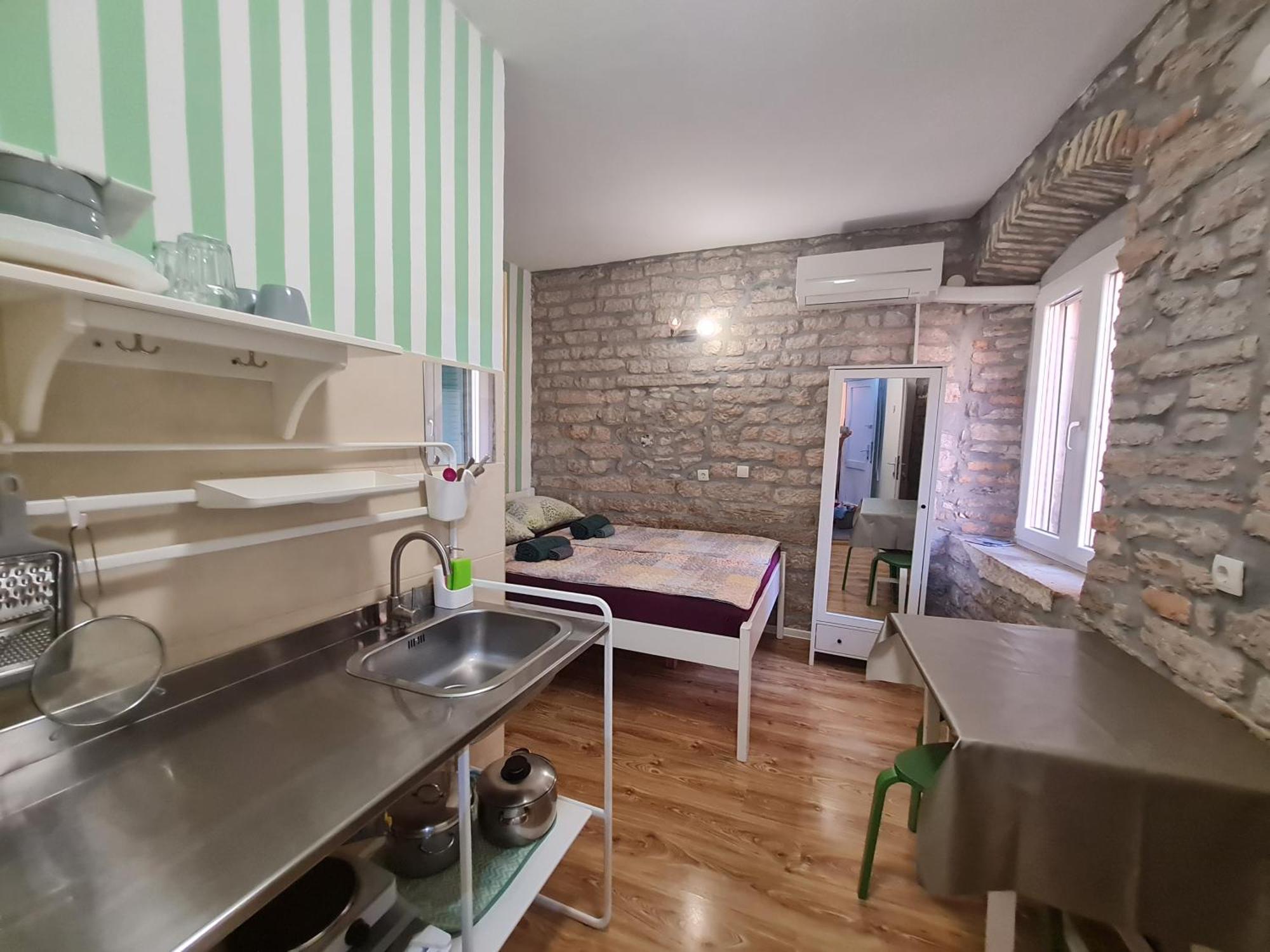Rooms & Studio Apartments Šibenik Rum bild